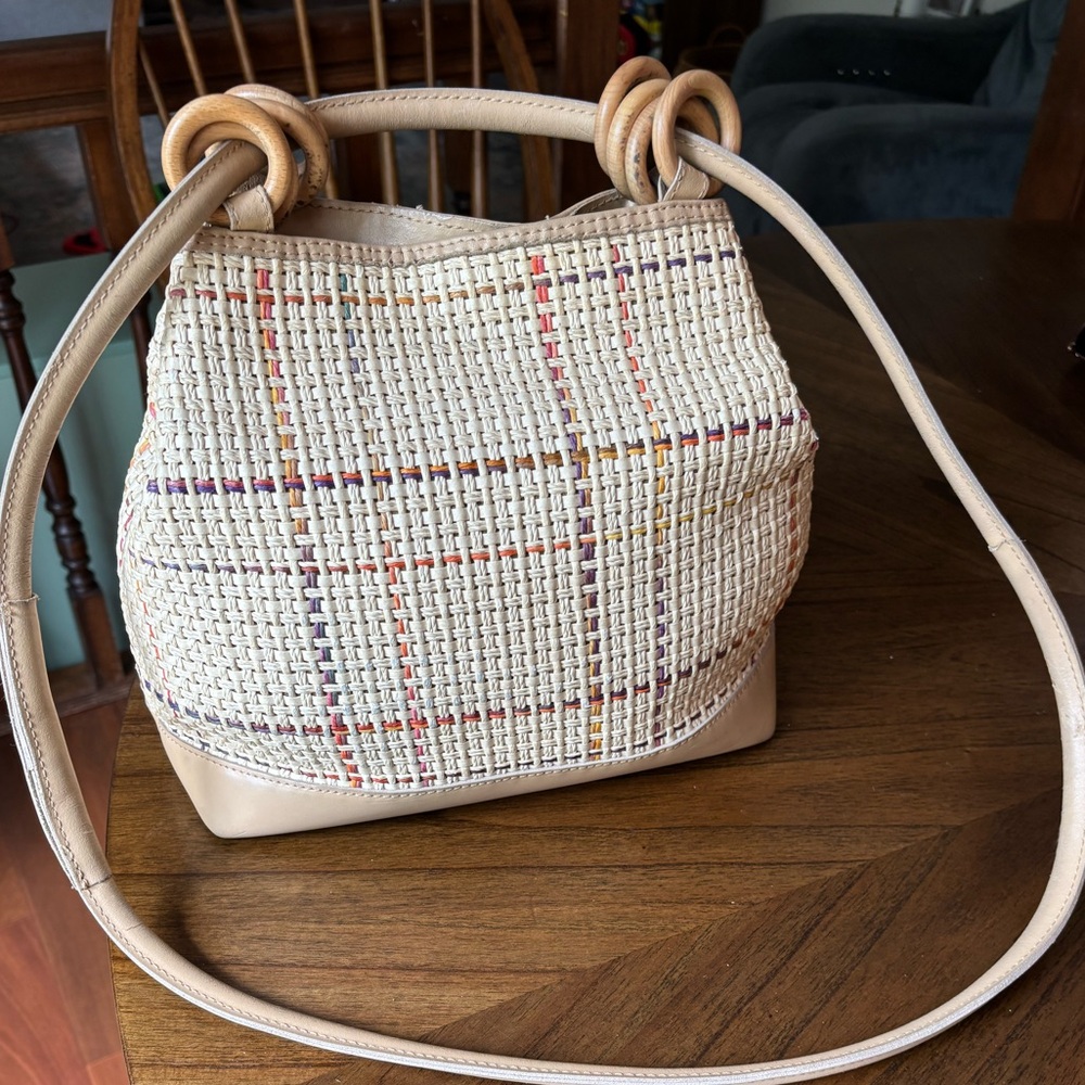 MAURIZIO TAIUTI 100% leather woven bucket bag
